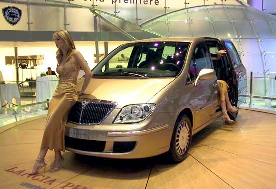 new Lancia Phedra MPV at the 2002 Geneva Motor Show