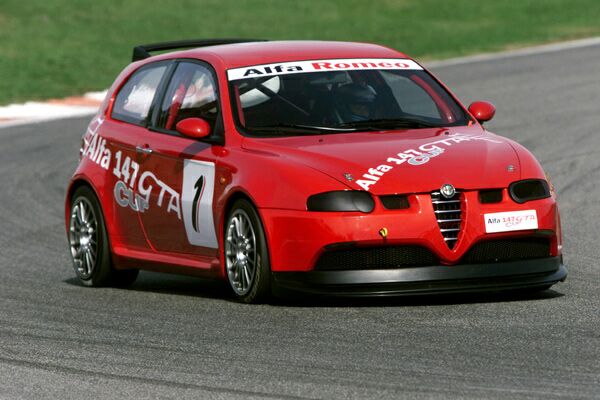 the Alfa 147 GTA Cup race car will be shown at the Bologna Motor Show