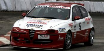 Alfa 147GTA Cup VIP race action at the Bologna Motor Show. Click here for full details
