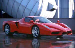 Ferrari releasedthis first official image of the Enzo Ferrari, back then known as the FXprototype, announcing that the FX would break with tradition and be unveiledto the public at a Japanese museum exhibition