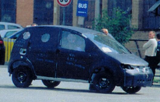 click here to see more photos of the Fiat Punto MPV prototypes spied testing