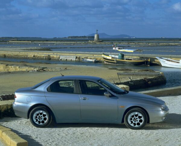 Alfa Romeo 156