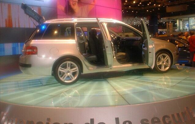 the Fiat Stilo Stationwagon at the Paris Motor Show