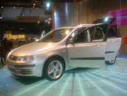 click here to see more of the new Fiat Stilo stationwagon at the Paris Motor Show