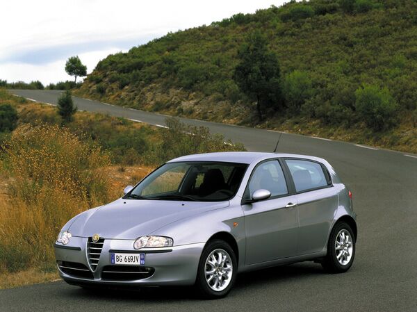 Alfa Romeo's new 140 bhp 16v 1.9 JTD common rail multi-jet diesel engine is available in the 147