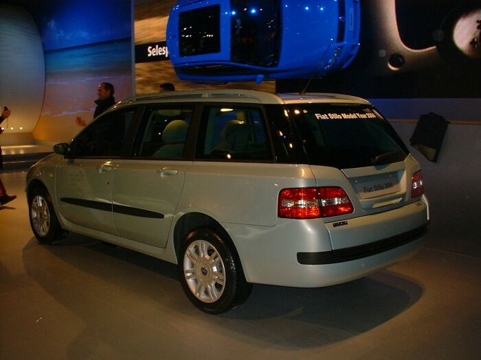 Fiat Stilo Model Year 2004 at the 2003 Bologna Motor Show