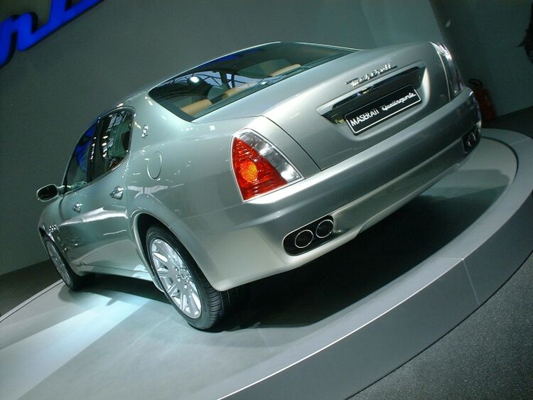 Maserati Quattroporte on the Pininfarina stand at the 2003 Bologna Motor Show