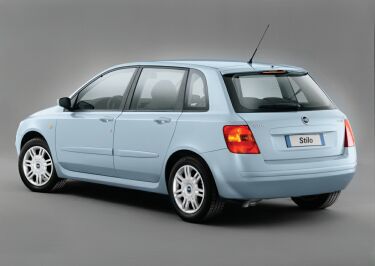 The Fiat Stilo MY04: Click here to view in high resolution.