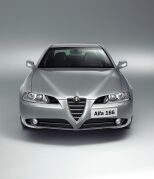 Click here to view this image of the facelifted Alfa Romeo 166 in high resolution