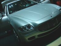 click here to view this image of the Maserati Quattroporte at the 2003 Frankfurt Motor Show in high resolution