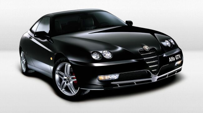 click here to view this image of the facelifted Alfa Romeo GTV in high resolution