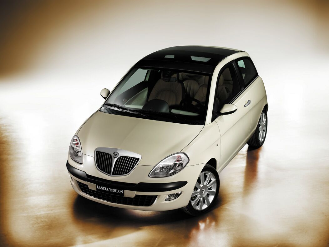 new Lancia Ypsilon