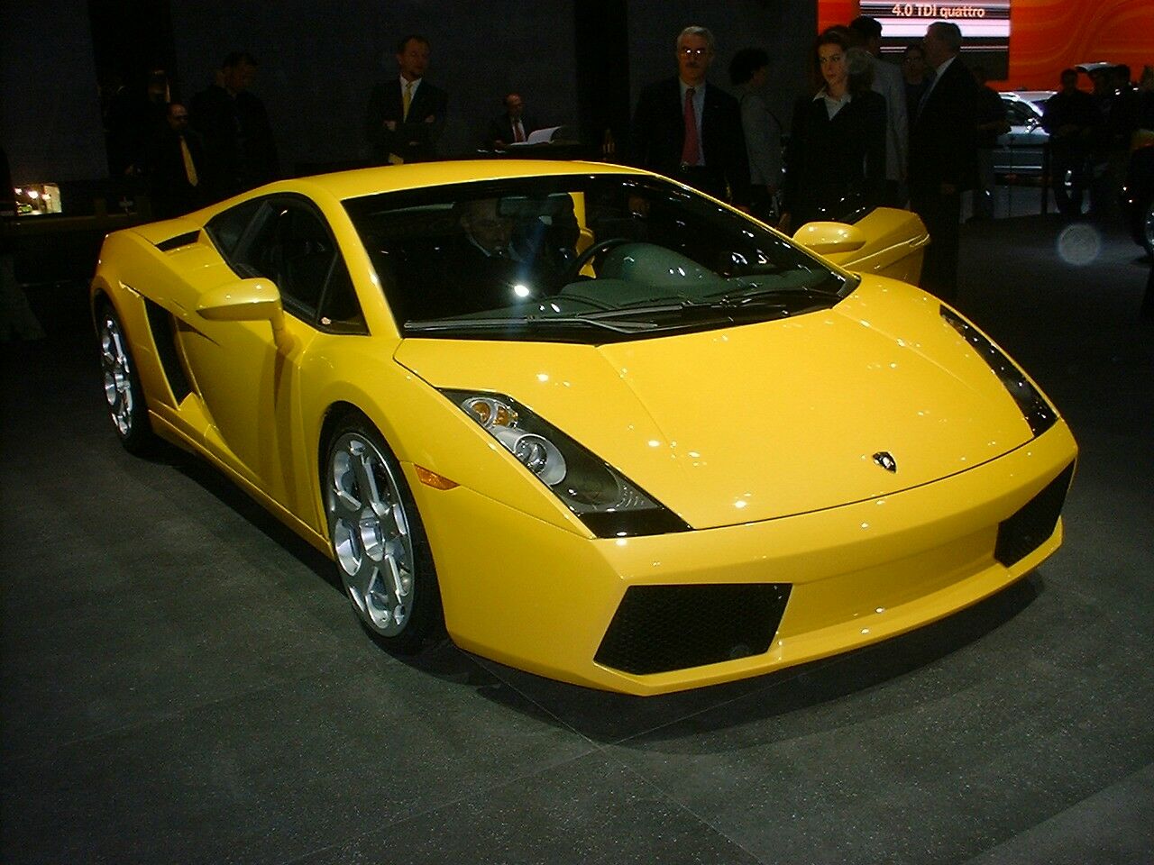 Lamborghini Gallardo at the 2003 Geneva Motor Show