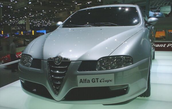 click to view this image of the new Alfa Romeo Coupe GT in high resolution