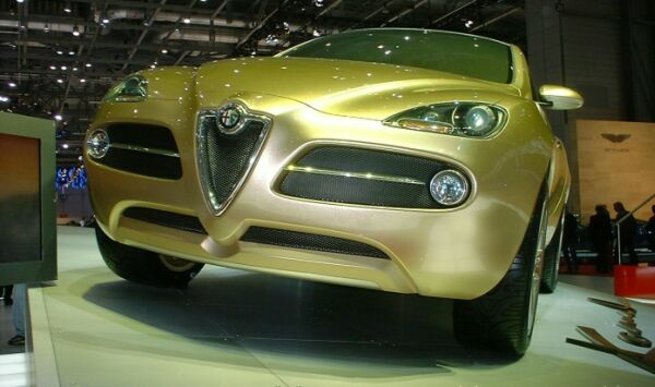 click to view this image of the Alfa Romeo Kamal concept in high resolution