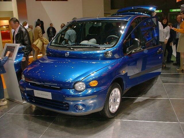 Fiat Multipla JTD at the 2003 Geneva Motor Show