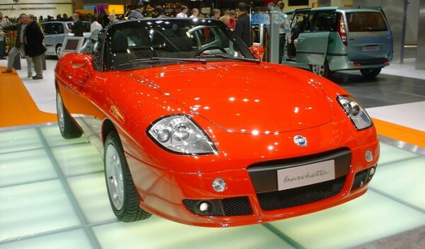 click here to see this image of the Fiat Barchetta in high resolution