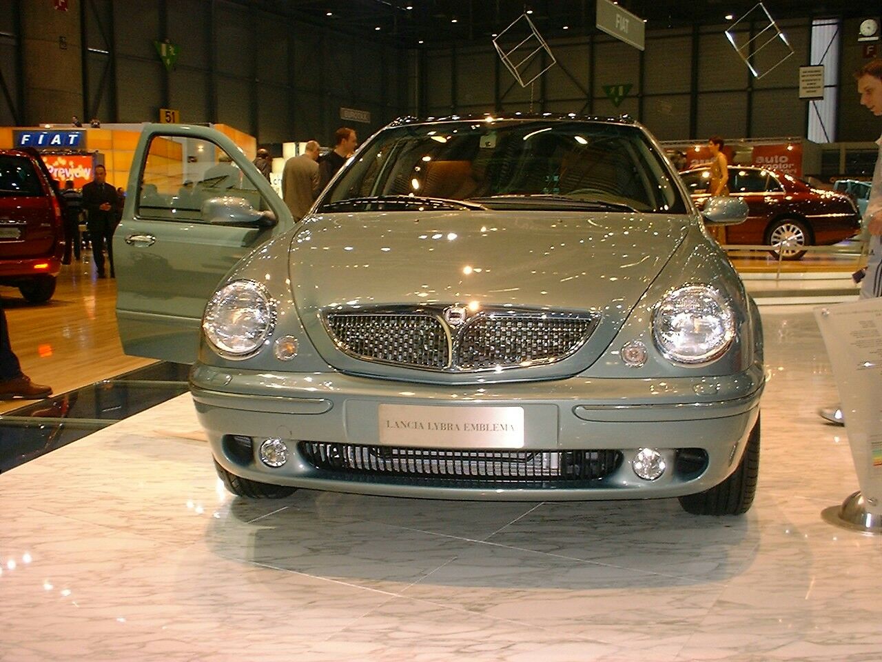Lancia Lybra 2.4 JTD Emblema Stationwagon at the 2003 Geneva Motor Show