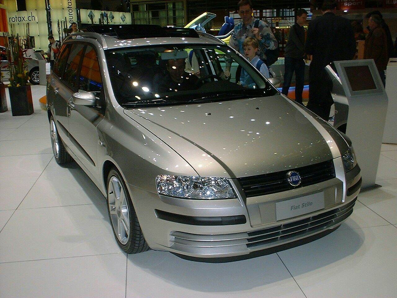 Fiat Multiwagon 1.9 JTD at the 2003 Geneva Motor Show
