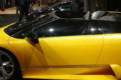 Lamborghini Murcielago Concept Roadster at the 2003 Detroit Motor Show