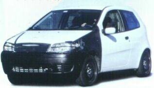 click here for further, larger images of the Fiat Punto B-MPV caught testing