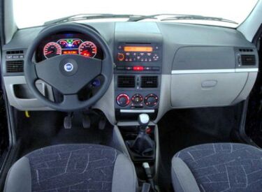 2003 facelifted Fiat Palio