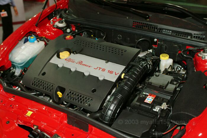 Alfa Romeo GT Coupe Selespeed at the Thailand International Motor Expo 2003. Photo: Wisrute Buddhari.