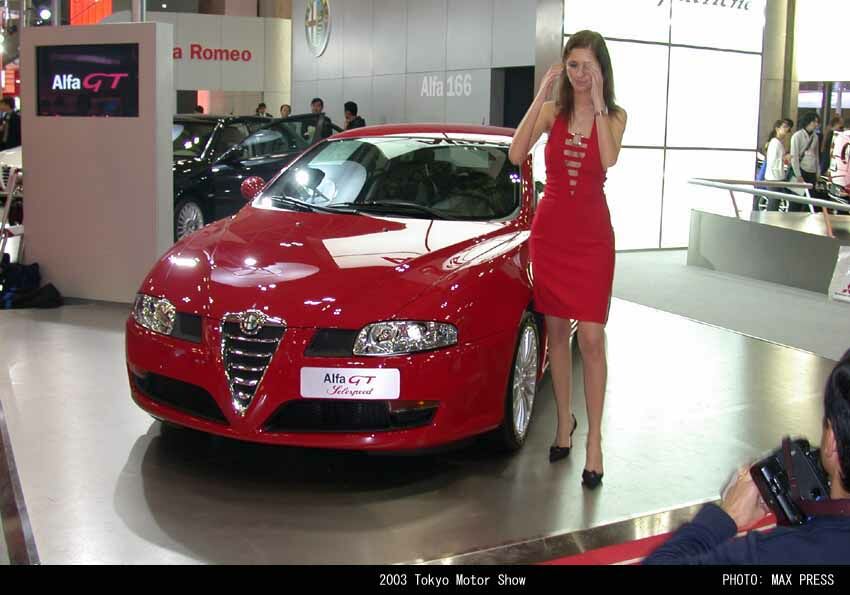 Alfa Romeo GT Coupe Selespeed at the 2003 Tokyo Motor Show. Photo: Max Press.