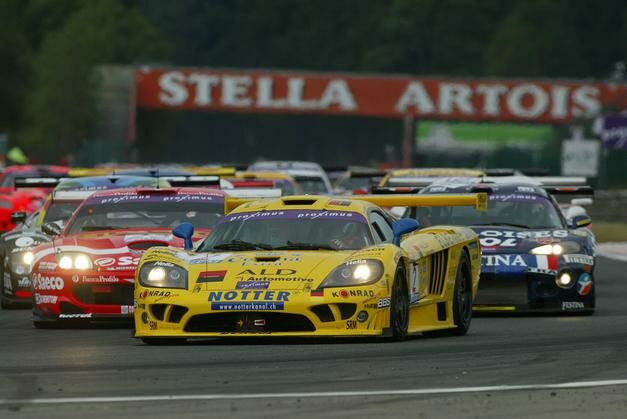 At the start the Konrad Saleen gets the jump on the front row sitting Ferraris