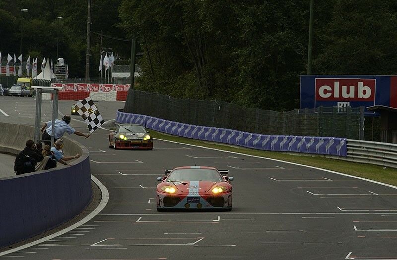the surviving Team Maranello Concesionaires Ferrari 360 Modena takes the chequered flag to finish seventh in N-GT