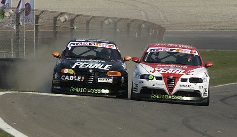 action from the opeining round of the 2003 Pearle Alfa 147GTA Challenge at Zandvoort on Sunday