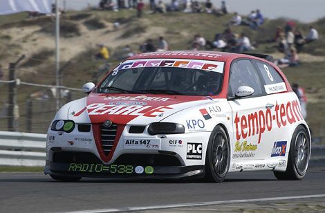 Phil Bastiaans on his way to victory at Zandvoort in the opeining round of the 2003 Pearle Alfa 147GTA Challenge at Zandvoort on Sunday