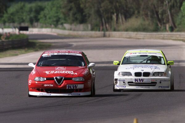 Fabio Francia in the Clever Cats Alfa Romeo 156GTA was fastest of the independent drivers, seen here with rival Tom Coronel