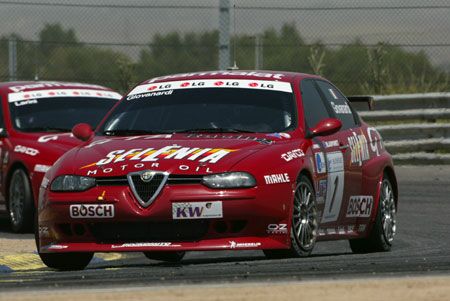 works drivers Fabrizio Giovanardi and Nicola Larini lead the field at Jarama in their Alfa Romeo 156 GTAs