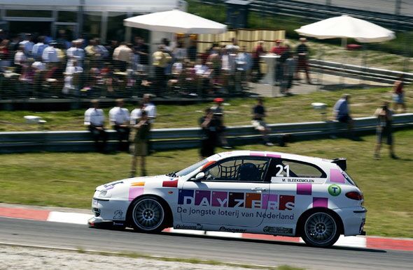 Pearle Alfa Romeo 147 Challenge