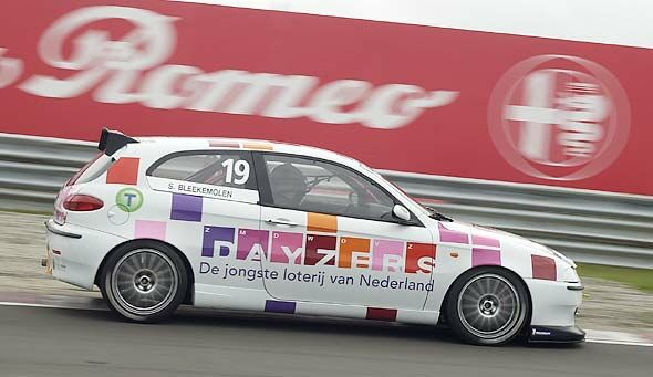 Pearle Alfa Romeo 147 Challenge