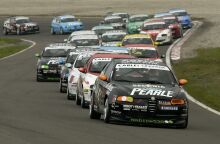 click here to view this 2002 Pearle Alfa 147 Challenge image in high resolution