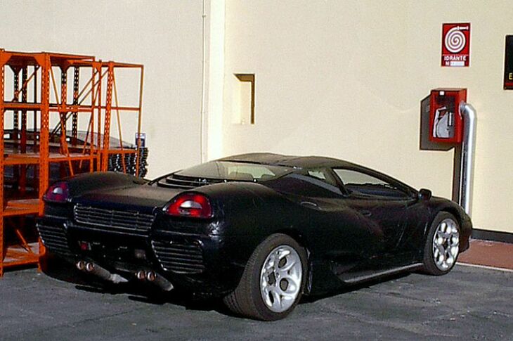 revised 1999 Lamborghini Canto prototype